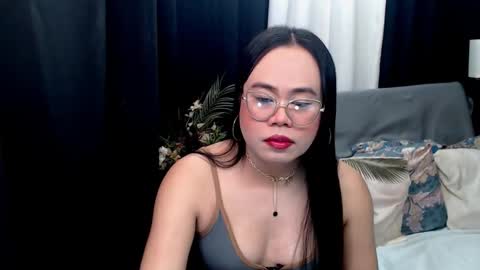 LEAH online show from 10/20/25, 01:50