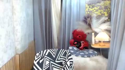 LEAH online show from 06/10/26, 05:23