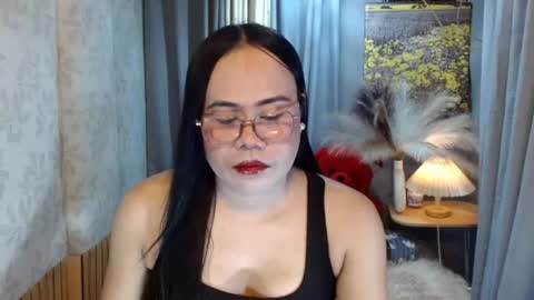 LEAH online show from 06/13/26, 02:04