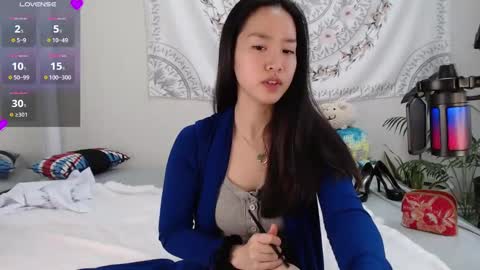 Snapshot of marissapeach chatting on 12/17/24, 02:55 MarissaPeach online show from 12/17/24, 02:55