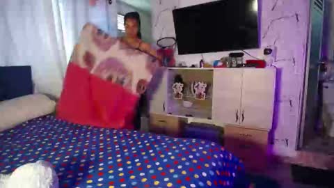 Maritza Ferrer -Samara Beltran online show from 10/24/25, 07:21