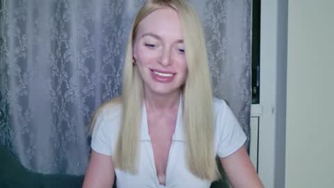 Snapshot of mariwell chatting on 06/11/26, 09:24 mariwell online show from 06/11/26, 09:24