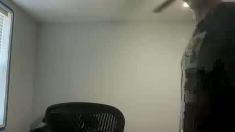 Snapshot of mark23803635 chatting on 12/25/24, 04:22 Mark23 online show from 12/25/24, 04:22