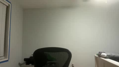 Snapshot of mark23803635 chatting on 01/01/25, 10:35 Mark23 online show from 01/01/25, 10:35