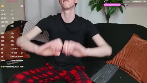 Mark online show from 10/25/25, 01:57