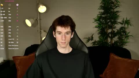 Mark online show from 11/08/25, 05:23