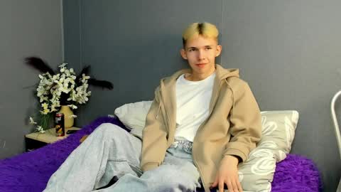 Snapshot of mark_brain chatting on 05/29/26, 12:58 mark_brain online show from 05/29/26, 12:58