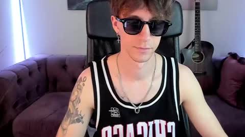 mark_caron online show from 06/03/26, 02:33