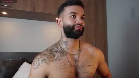 Snapshot of mark_hazze chatting on 09/13/25, 07:57 Mark online show from 09/13/25, 07:57