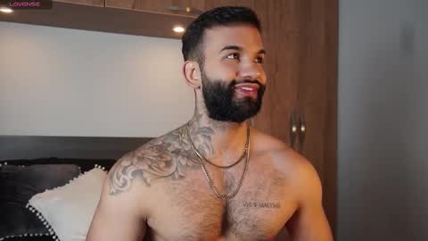 Snapshot of mark_hazze chatting on 09/18/25, 09:39 Mark online show from 09/18/25, 09:39