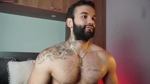 Snapshot of mark_hazze chatting on 10/20/25, 10:21 Mark online show from 10/20/25, 10:21