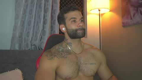 Snapshot of mark_hazze chatting on 07/31/26, 12:32 Mark online show from 07/31/26, 12:32