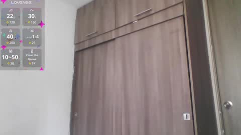 MODEL Mark Rut online show from 12/22/24, 06:26