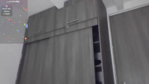 MODEL Mark Rut online show from 12/24/24, 11:44