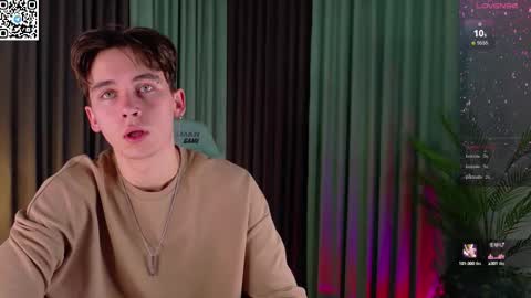 Snapshot of mark_safr chatting on 10/03/25, 02:47 Mark online show from 10/03/25, 02:47