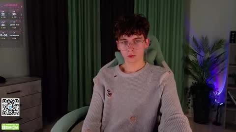 Snapshot of mark_safr chatting on 10/19/25, 12:50 Mark online show from 10/19/25, 12:50