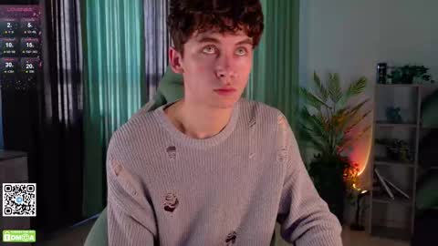 Snapshot of mark_safr chatting on 10/20/25, 07:42 Mark online show from 10/20/25, 07:42