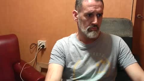 markbcnx online show from 10/24/25, 10:17