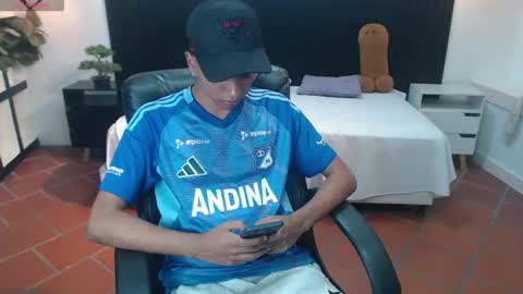 markbowie online show from 12/02/25, 08:26