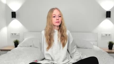 Snapshot of markettadeerman chatting on 12/04/25, 04:33 markettadeerman online show from 12/04/25, 04:33