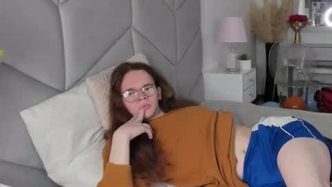 Mark online show from 10/08/25, 05:38