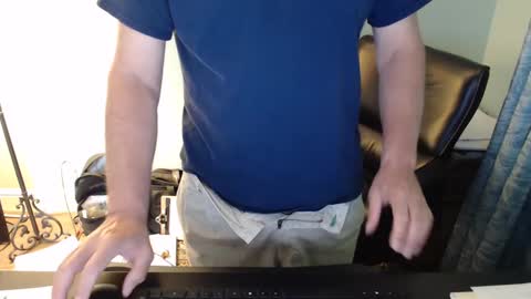 Snapshot of markinwest chatting on 10/02/25, 04:14 MarkinWest online show from 10/02/25, 04:14