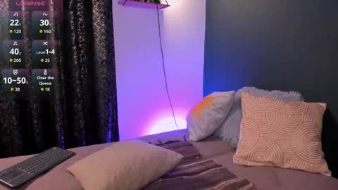 Snapshot of marksantozz chatting on 11/18/25, 06:34 Mark Santos online show from 11/18/25, 06:34