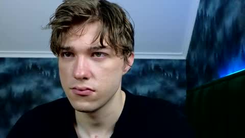 Snapshot of markshot_ chatting on 11/29/25, 05:49 markshot_ online show from 11/29/25, 05:49