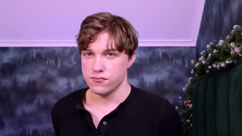 Snapshot of markshot_ chatting on 12/04/25, 05:32 markshot_ online show from 12/04/25, 05:32