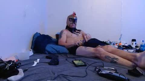 Snapshot of markymark101825061 chatting on 12/15/24, 01:46 markymark101825061 online show from 12/15/24, 01:46