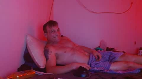 Snapshot of markymark101825061 chatting on 01/01/25, 06:15 markymark101825061 online show from 01/01/25, 06:15