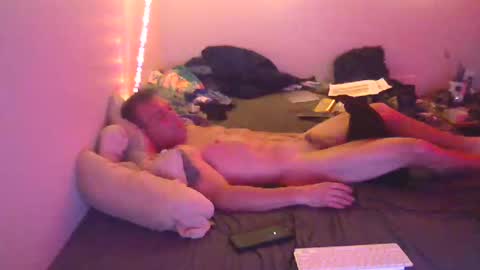 Snapshot of markymark101825061 chatting on 01/08/25, 10:27 markymark101825061 online show from 01/08/25, 10:27