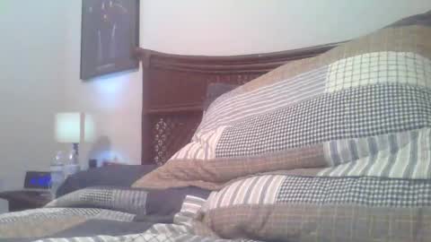 Mark online show from 10/23/25, 03:28