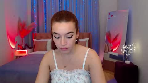 Snapshot of marladewis chatting on 10/16/25, 08:21 MarlaDewis online show from 10/16/25, 08:21