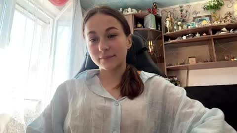 Lena online show from 06/05/26, 06:42