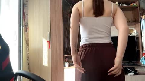 Lena online show from 06/09/26, 05:19