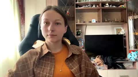 Lena online show from 06/16/26, 05:21