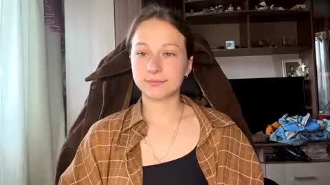 Lena online show from 06/17/26, 05:21