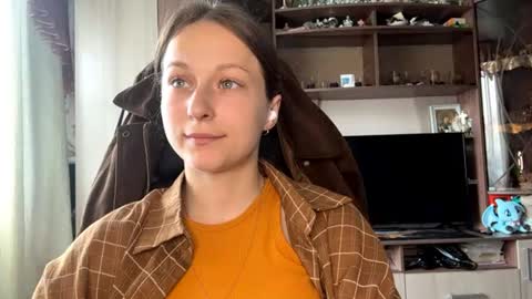 Lena online show from 06/18/26, 09:14