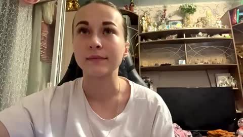 Lena online show from 07/26/26, 09:43