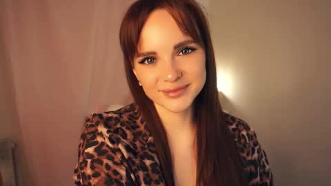 Snapshot of marlenegadley chatting on 10/19/25, 07:36 Kira online show from 10/19/25, 07:36