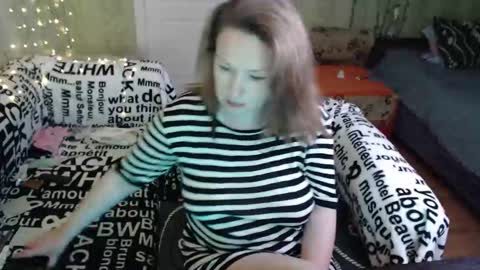 MarleneXDietrich online show from 09/11/25, 01:22