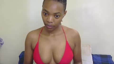 Snapshot of marly_babe chatting on 03/23/26, 07:01 Marly online show from 03/23/26, 07:01