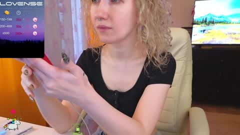 Alena online show from 01/05/25, 11:37