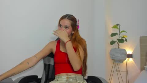 Snapshot of maroly_21 chatting on 09/24/25, 01:09 Maly online show from 09/24/25, 01:09