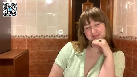 Snapshot of maroonmoon_ chatting on 11/07/25, 08:53 Miriam online show from 11/07/25, 08:53