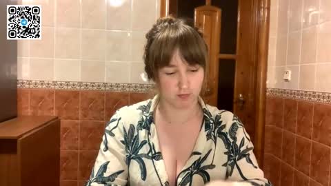 Snapshot of maroonmoon_ chatting on 11/09/25, 08:40 Miriam online show from 11/09/25, 08:40