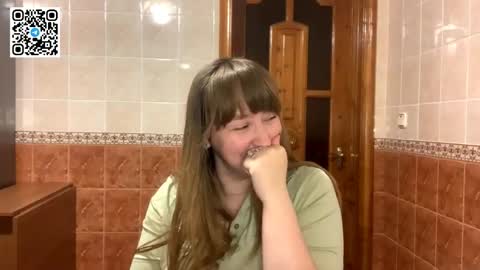 Snapshot of maroonmoon_ chatting on 11/20/25, 08:52 Miriam online show from 11/20/25, 08:52