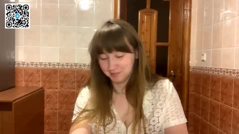 Snapshot of maroonmoon_ chatting on 11/25/25, 08:53 Miriam online show from 11/25/25, 08:53