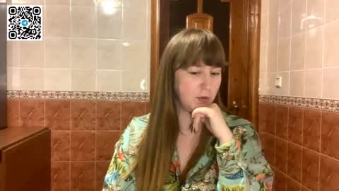 Snapshot of maroonmoon_ chatting on 11/29/25, 08:45 Miriam online show from 11/29/25, 08:45